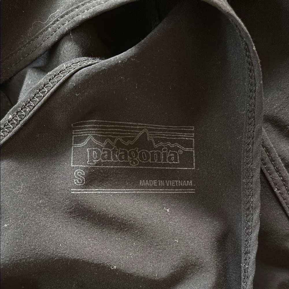 Patagonia Black Jumpsuit with Adjustable Waist and Tapered Legs - Picture 9 of 9